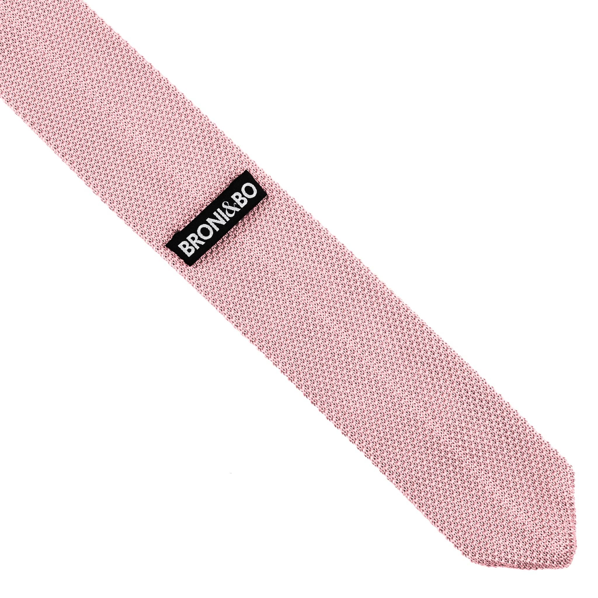 Dusty pink knitted tie and pocket square set - Image 13